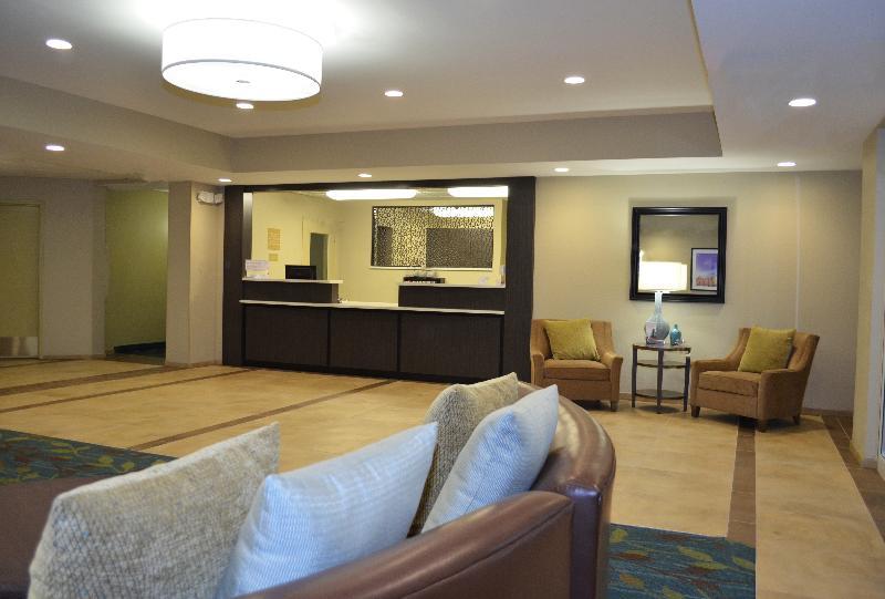 Candlewood Suites Greenville By Ihg Buitenkant foto