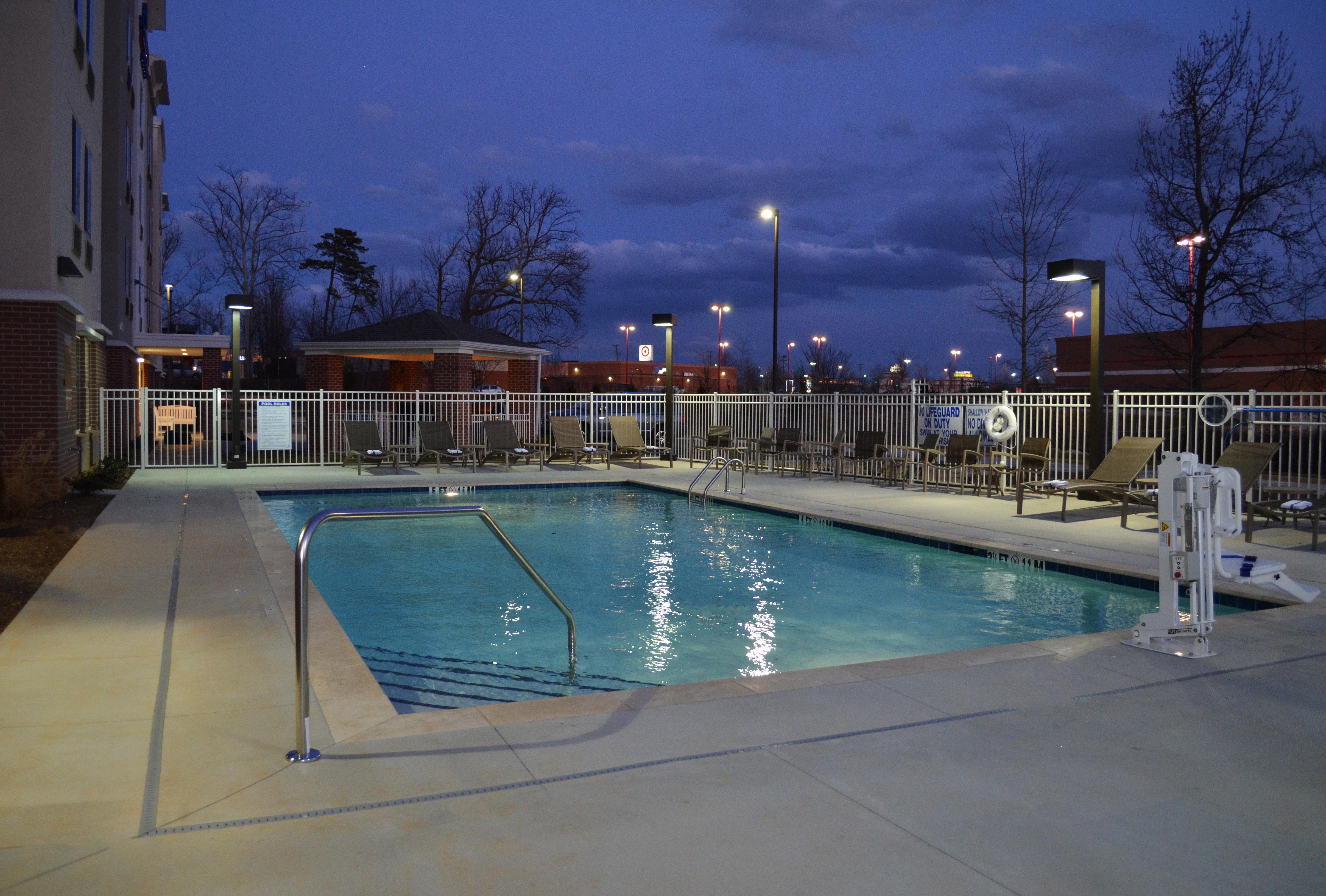 Candlewood Suites Greenville By Ihg Buitenkant foto