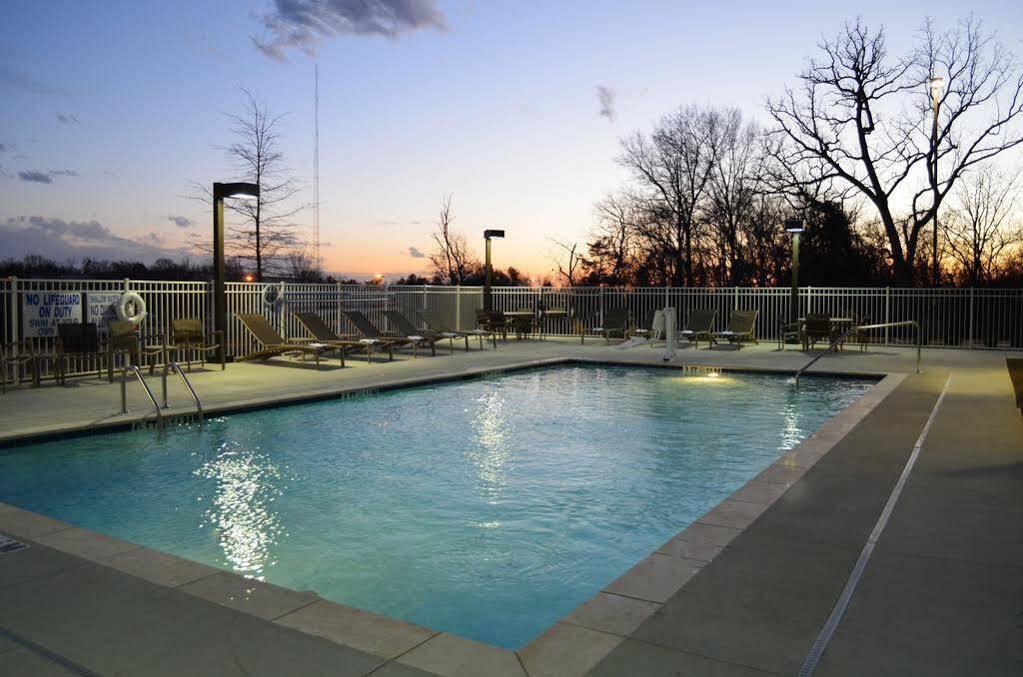 Candlewood Suites Greenville By Ihg Buitenkant foto